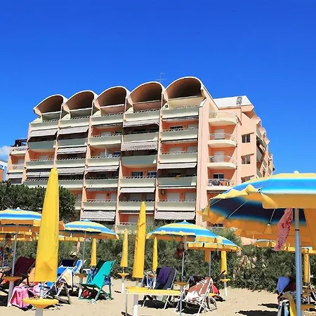 Belvilla By Oyo Snug With Garden Daire Porto Santa Margherita di Caorle
